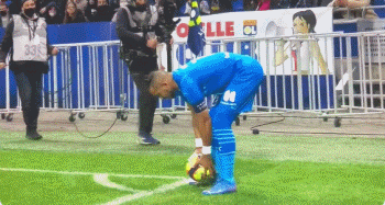 澎湃：候选洋帅半斤八两；郭士强成功案例让管理部门选择土帅