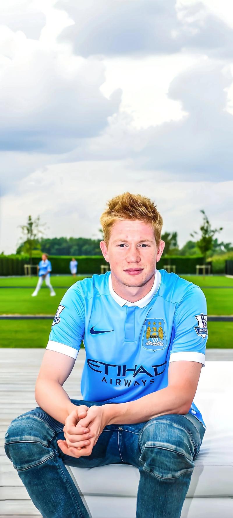 西海岸投资人：我鼓励邵佳一去报名国足，国家需要我义不容辞